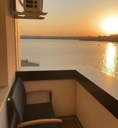 Apartament Building Stefan Lake *