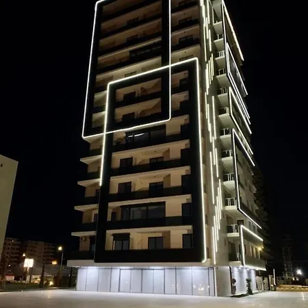 Building Stefan Lake Mamaja